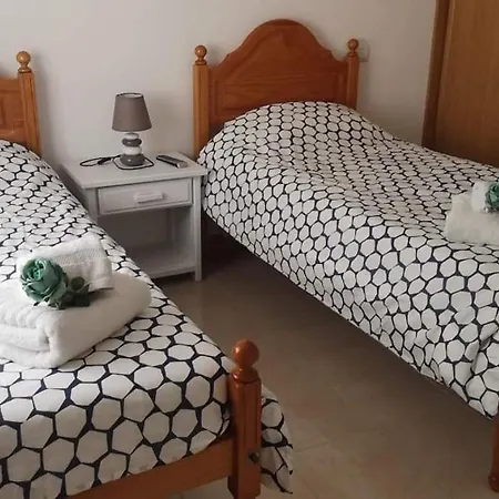 Casa Do Orlando بيت ضيافة *